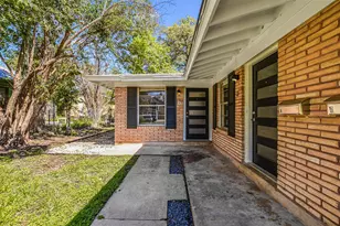 1202 W 22nd St, Austin, TX 78705 - Photo 2