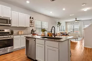 5932 Bianca Dr, Round Rock, TX 78665 - Photo 2