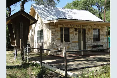 406 W Main Street, Johnson City, TX 78636 - Photo 2