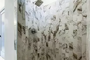 21907 Shotts Dr, Spicewood, TX 78669 - Photo 8