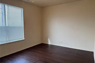 220 Sandstone Dr, Jarrell, TX 76537 - Photo 10