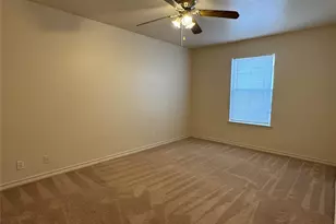 220 Sandstone Dr, Jarrell, TX 76537 - Photo 14