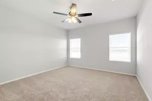 130 Keltic Dr, Kyle, TX 78640 - Photo 16