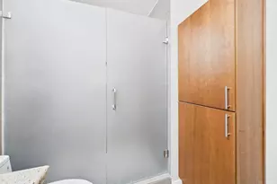 400 W 35th St, Austin, TX 78705 - Photo 14