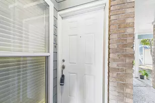 400 W 35th St, Austin, TX 78705 - Photo 2