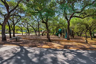 21802 Briarcliff Drive, Spicewood, TX 78669 - Photo 14