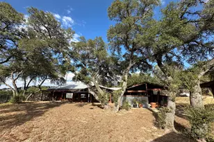 19605 Bee Creek Tavern Rd, Spicewood, TX 78669 - Photo 18