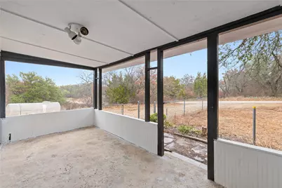 6916 Clover Leaf Drive, Brownwood, TX 76801 - Photo 12