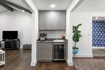 9421 Spring Hollow Drive, Austin, TX 78750 - Photo 8