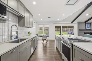 9421 Spring Hollow Dr, Austin, TX 78750 - Photo 10