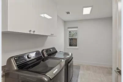9421 Spring Hollow Drive, Austin, TX 78750 - Photo 24