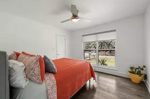 9421 Spring Hollow Dr, Austin, TX 78750 - Photo 18