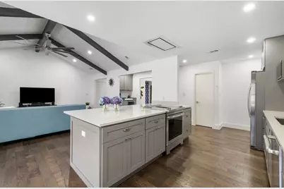 9421 Spring Hollow Drive, Austin, TX 78750 - Photo 12