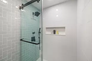 9421 Spring Hollow Dr, Austin, TX 78750 - Photo 32