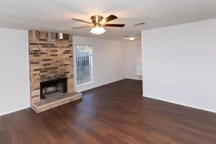2102 Courtney St, Austin, TX 78745 - Photo 4