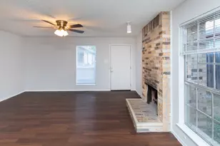 2102 Courtney St, Austin, TX 78745 - Photo 2