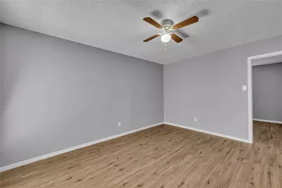 309 E Dean Avenue, Killeen, TX 76541 - Photo 16