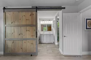 3112 Val Dr, Austin, TX 78723 - Photo 18