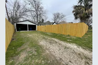 501 N Doak Street, Taylor, TX 76574 - Photo 8
