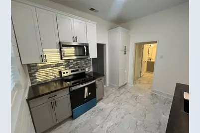 501 N Doak Street, Taylor, TX 76574 - Photo 4