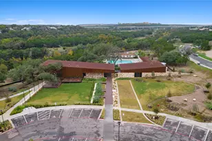 221 Ashmore Ln, Georgetown, TX 78628 - Photo 38