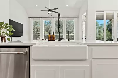 384 Leaning Rock Ridge, Austin, TX 78737 - Photo 8