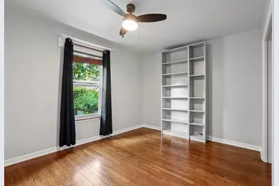 1114 W W 2nd Street, Elgin, TX 78621 - Photo 12