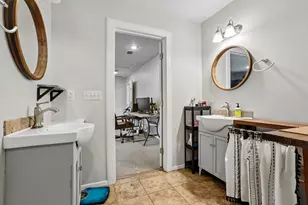 1114 W W 2nd St, Elgin, TX 78621 - Photo 18
