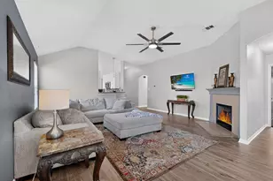 531 Goldenrod St, Kyle, TX 78640 - Photo 6