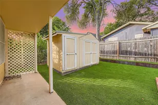 2308 Santa Rita St, Austin, TX 78702 - Photo 32