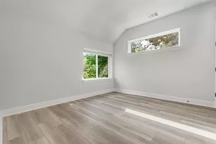1808 Holly St, Austin, TX 78702 - Photo 20
