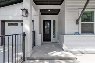 1808 Holly St, Austin, TX 78702 - Photo 4