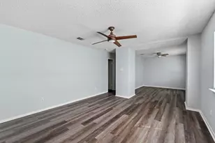 11809 Eubank Dr, Austin, TX 78758 - Photo 14