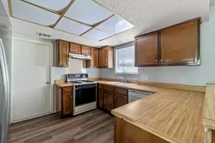 11809 Eubank Dr, Austin, TX 78758 - Photo 10
