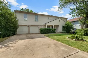 11809 Eubank Dr, Austin, TX 78758 - Photo 2