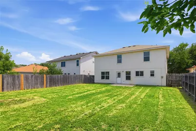 18120 Topsail Street, Manor, TX 78653 - Photo 32