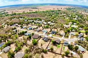 125 Naalehu Ct, Bastrop, TX 78602 - Photo 30