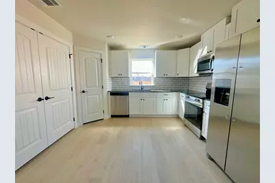 1118 S 51st Street #B, Temple, TX 76504 - Photo 4