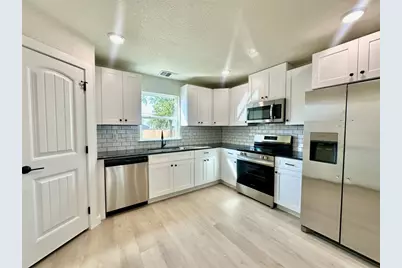 1118 S 51st Street #B, Temple, TX 76504 - Photo 8