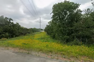 359 Pine Ln, Cottonwood Shores, TX 78657 - Photo 2