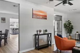 7706 Delafield Ln, Austin, TX 78752 - Photo 8