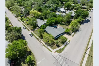 7706 Delafield Lane, Austin, TX 78752 - Photo 2