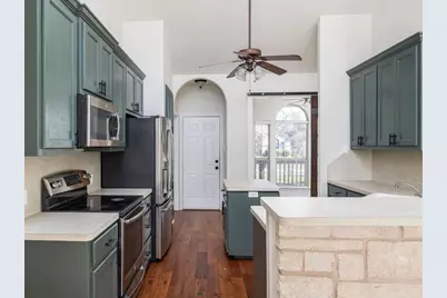 2209 Lark Lane, Taylor, TX 76574 - Photo 12