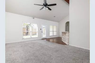 2209 Lark Lane, Taylor, TX 76574 - Photo 10