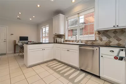 4010 Long Champ Drive #15, Austin, TX 78746 - Photo 6