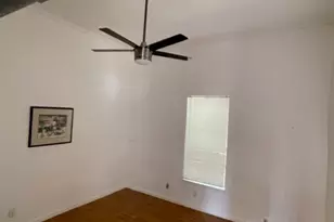 208 Medina St, Austin, TX 78702 - Photo 2