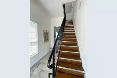 208 Medina Street, Austin, TX 78702 - Photo 4
