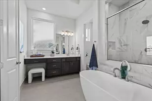 530 Diamondleaf Dr, Buda, TX 78610 - Photo 18