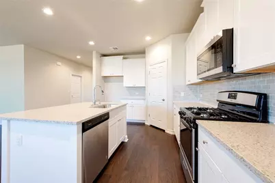 3721 Soft Shore Lane, Pflugerville, TX 78660 - Photo 8