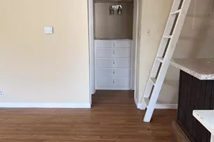 1000 W 26th St, Austin, TX 78705 - Photo 10